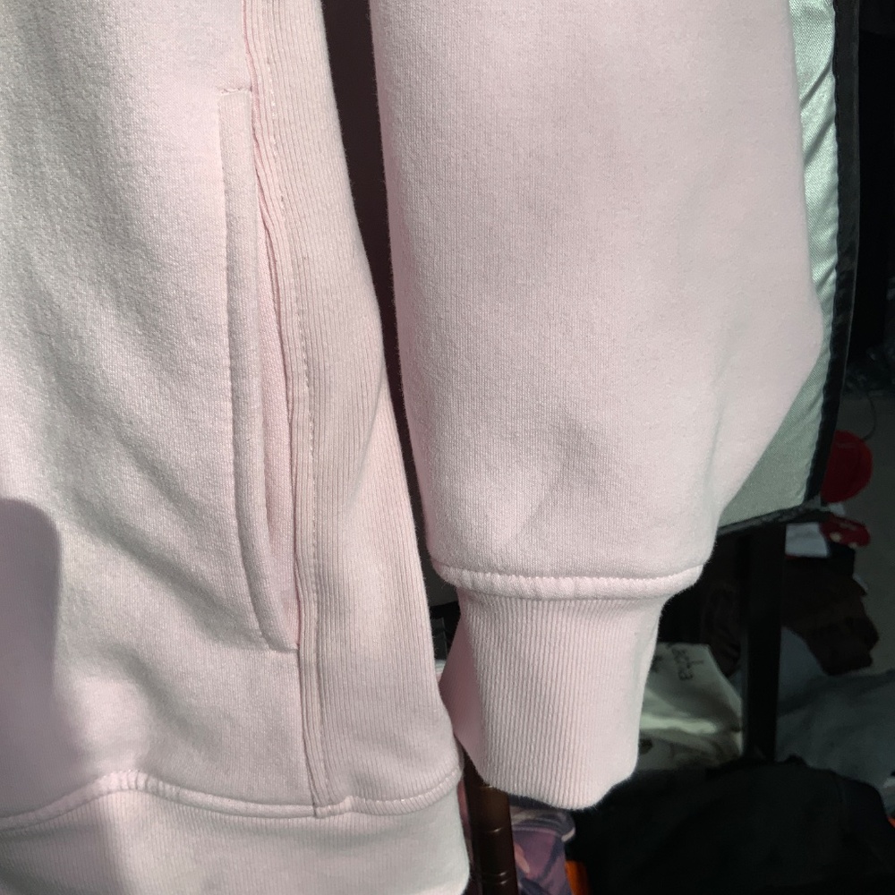 Women’s 1/2 zip sweatshirt size medium. Light pink - Picture 4 of 7